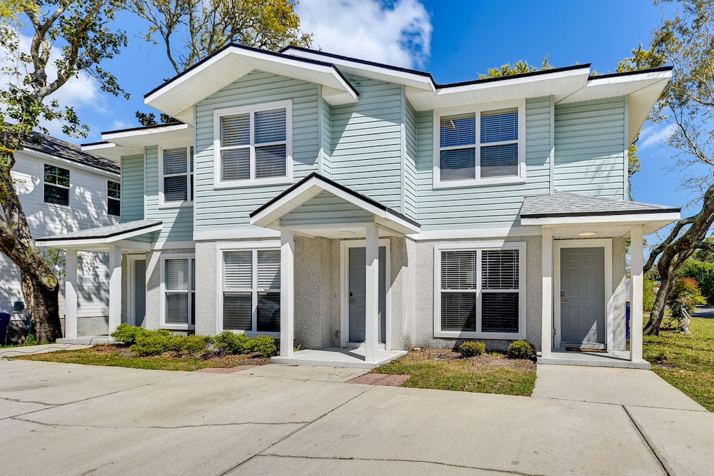 Fernandina Beach Townhome, Steps to Public Beach view 2