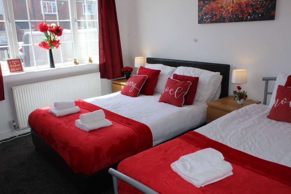 Rotherham Vacations - High Street House - Property Image 27