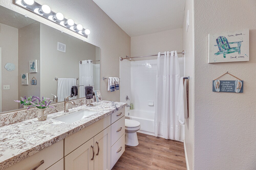 First-floor Condo w/ Pool Access in Mesa!