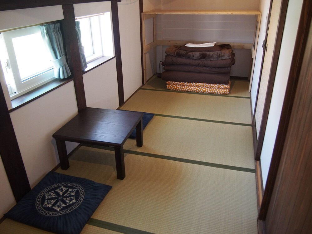 Photo 8