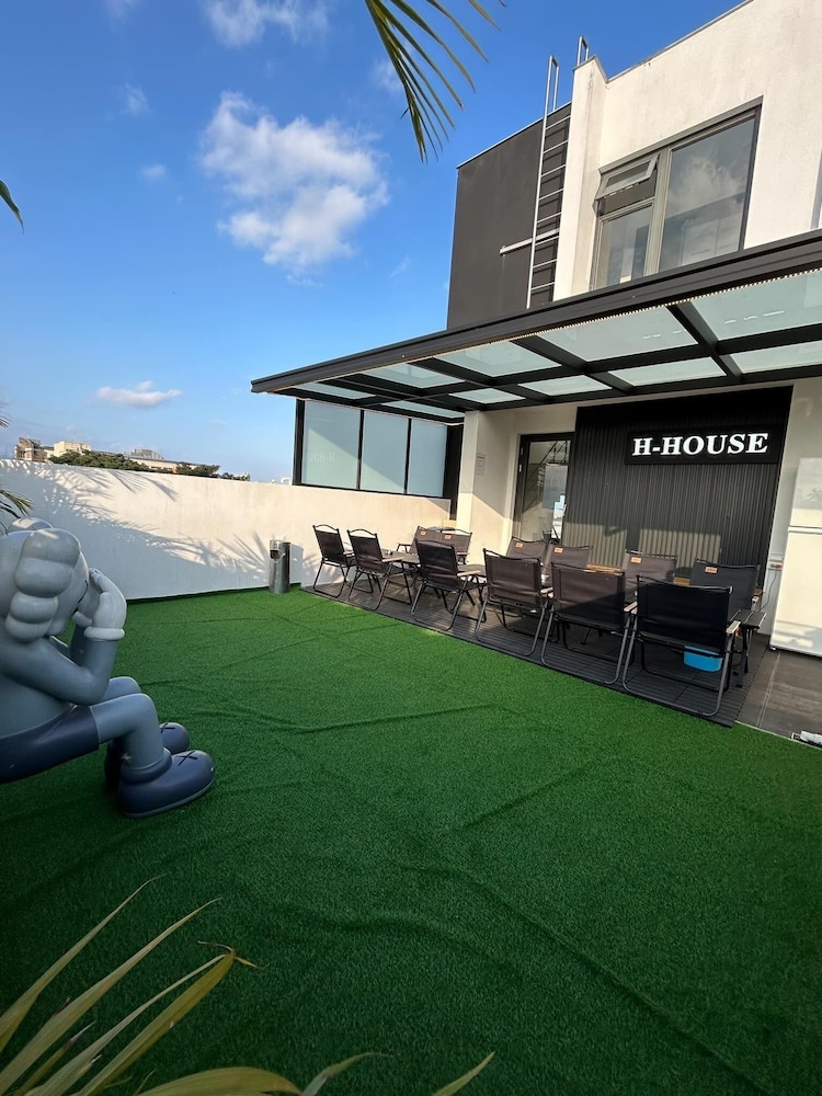 H-house view 4