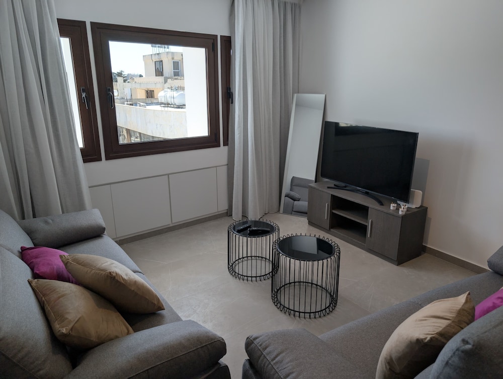 Two-Bedroom Suites by Kentrikon 1924 Boutique Hotel, Old Town