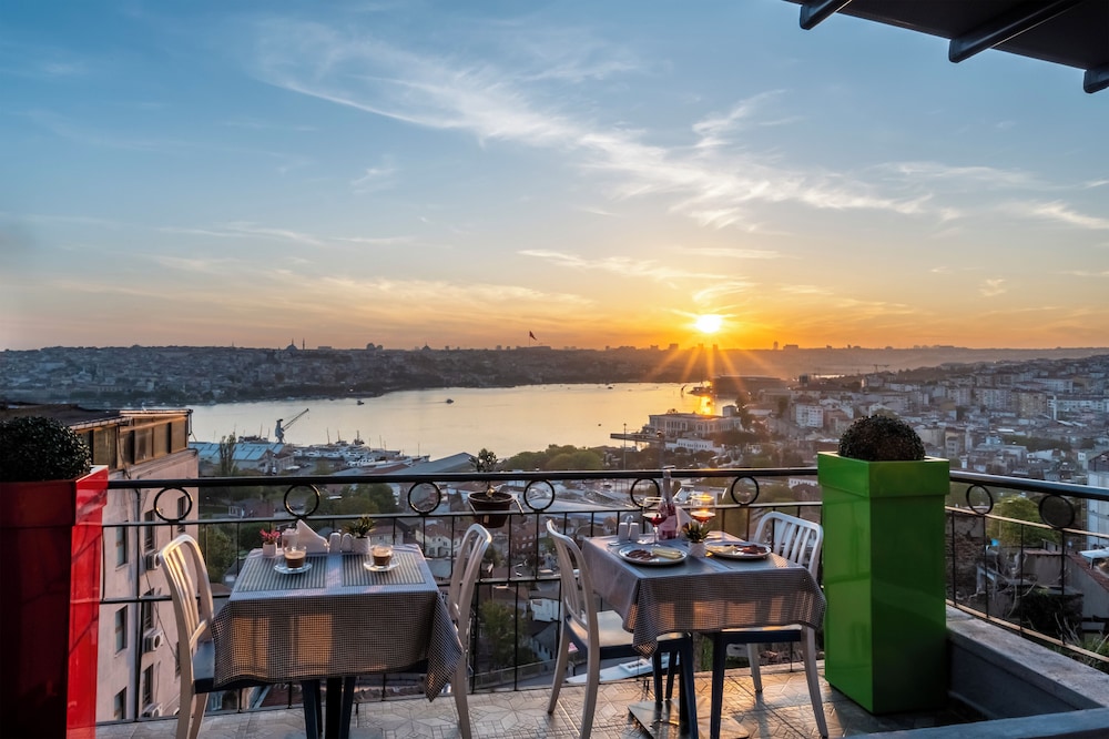 Taksim Terrapia Hotel - Image 16