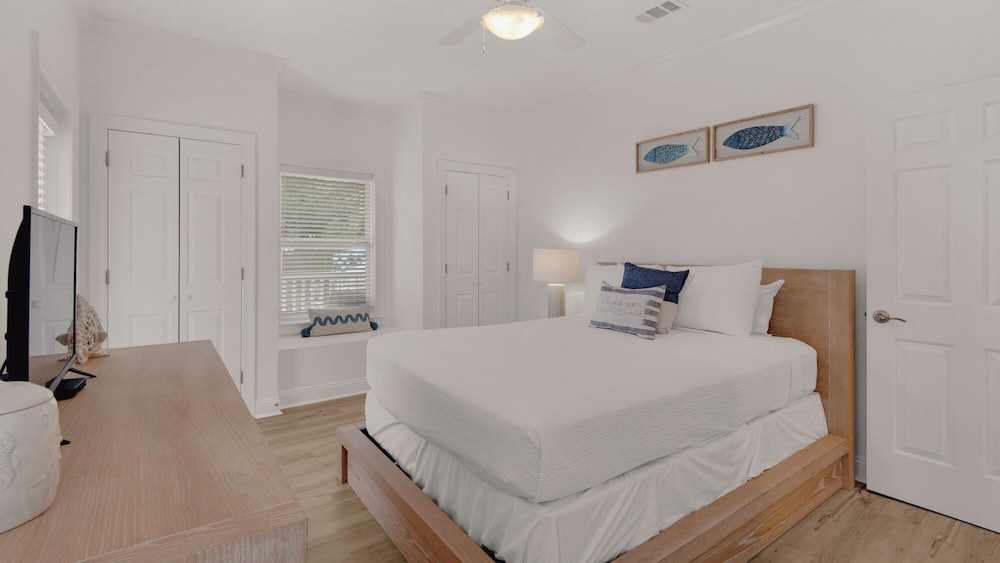 4BR Home w/ Private Pool, Game Room, Beach Access!