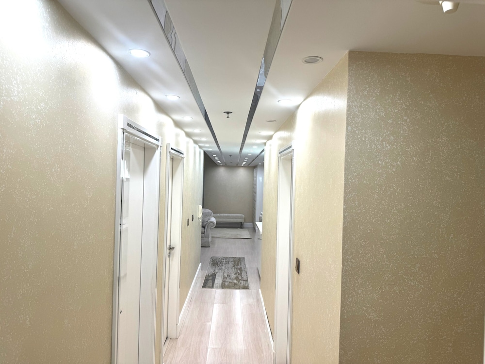 ROYAL BEACH RESIDENCES
