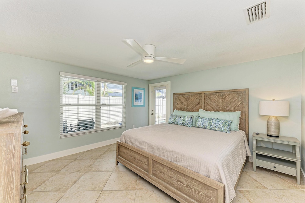 Anna Maria Island Blue Bella Bliss - Private Heated Pool