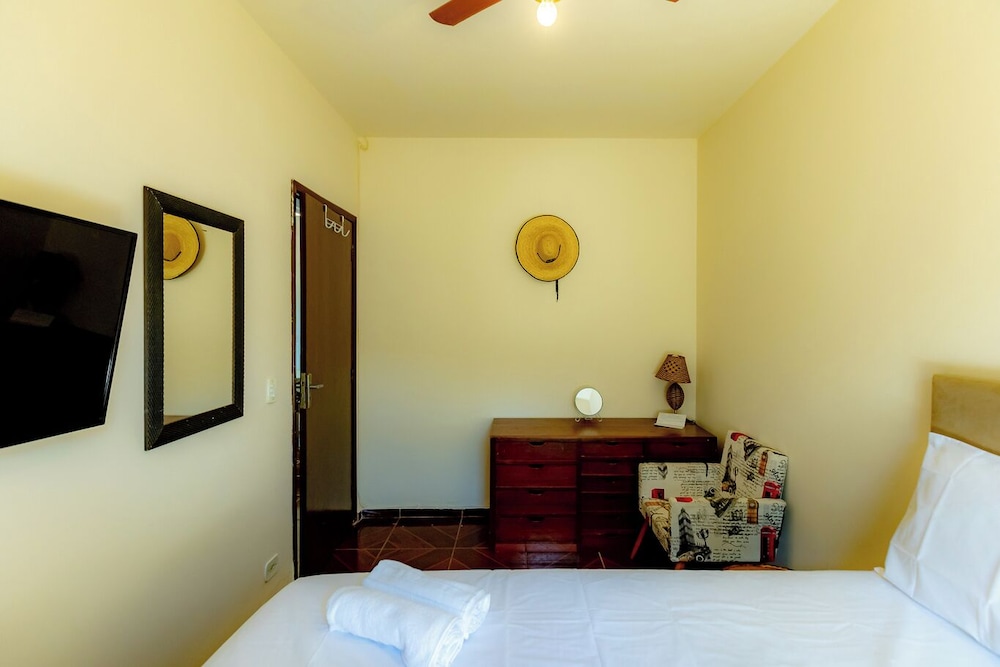 Casa 3 Quartos com Wi-fi Ar e Churrasqueira