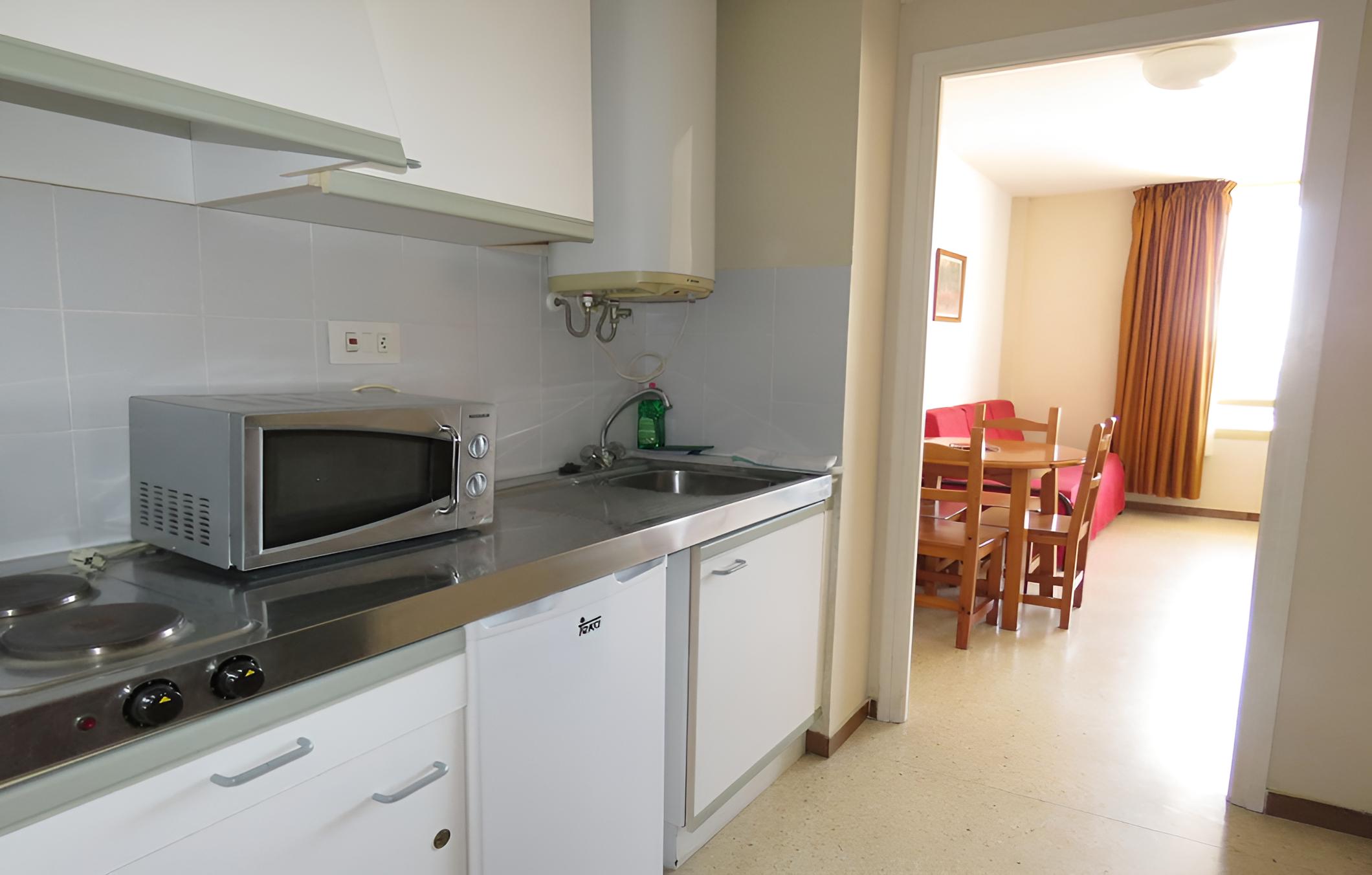 Pineda De Mar Vacations - Royal Beach - Property Image 4
