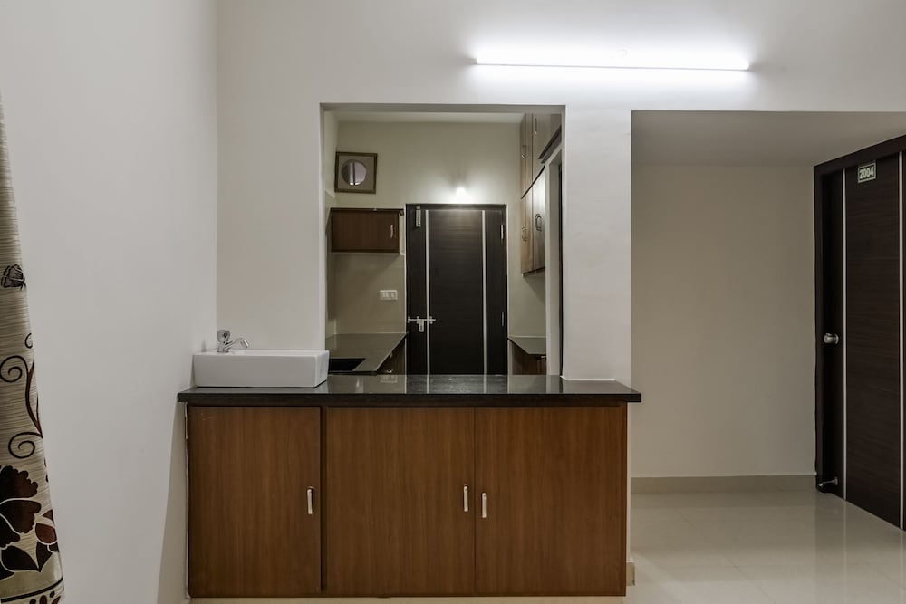 OYO 16469 Pramukh Hotels view 2