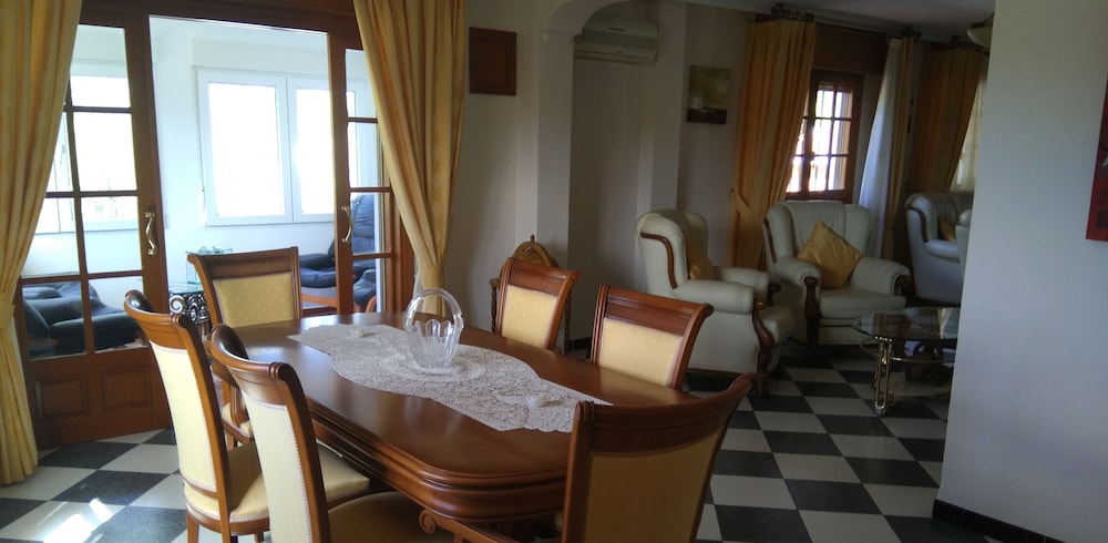 Chalet Villa con Piscina