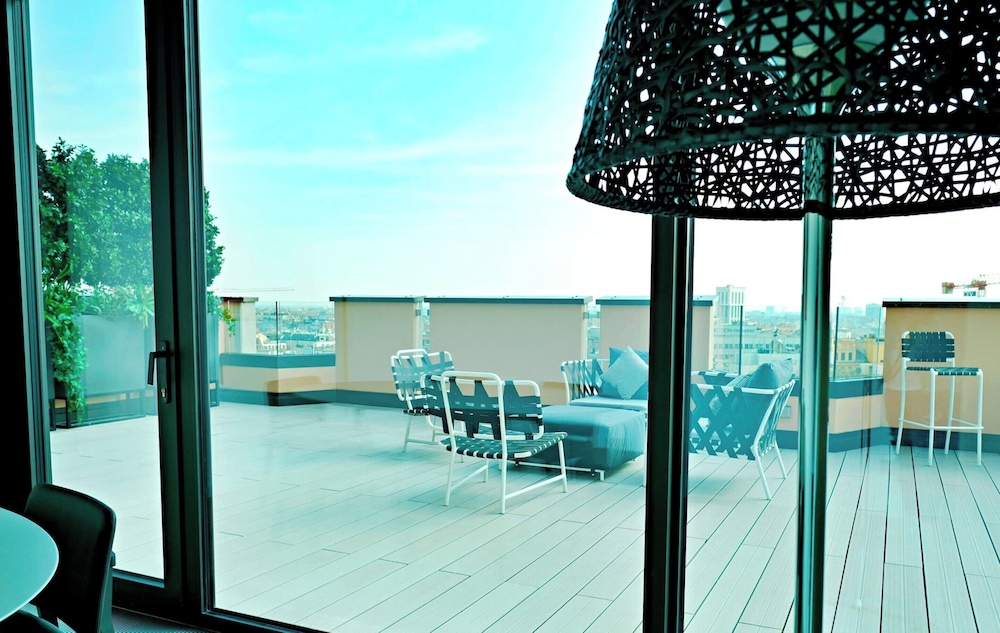 Centro San Babila - Central Tower Apartment W/ter