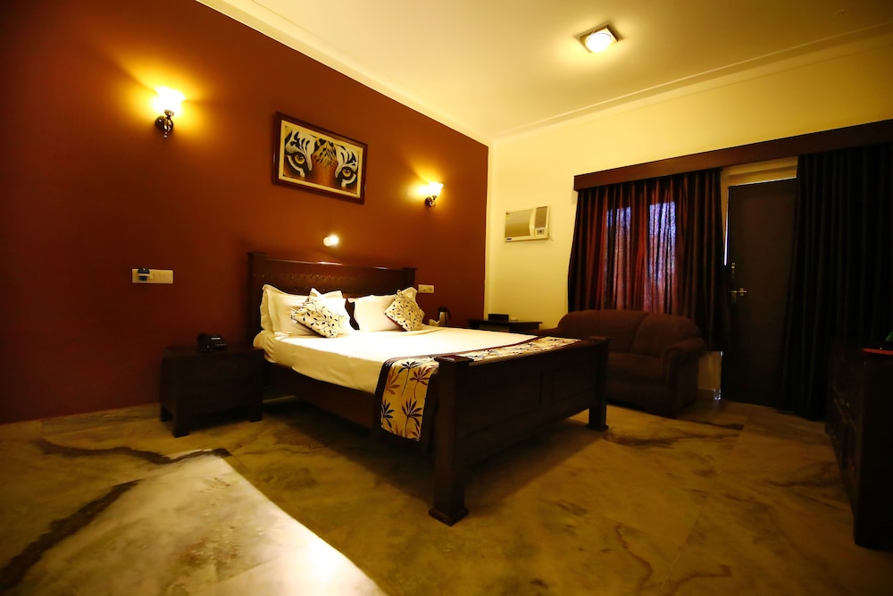 “ The Pugmark “ – A Wildlife Resort”