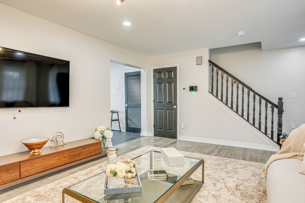 Luxe Atlantic City Stay: Walk to Beach & Boardwalk
