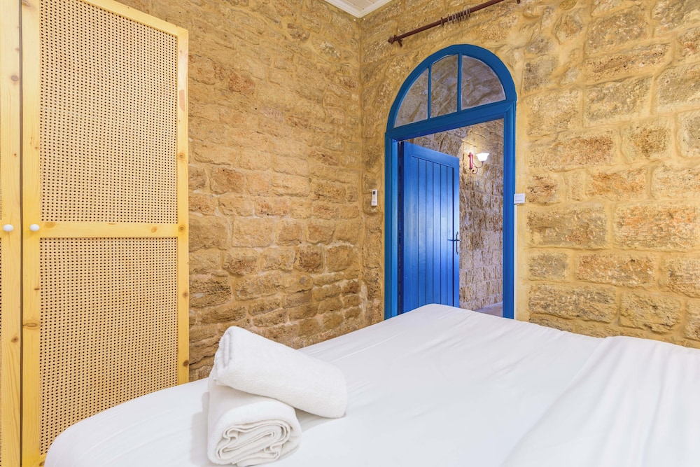 Galleria 1-Bedroom Apartment in Batroun