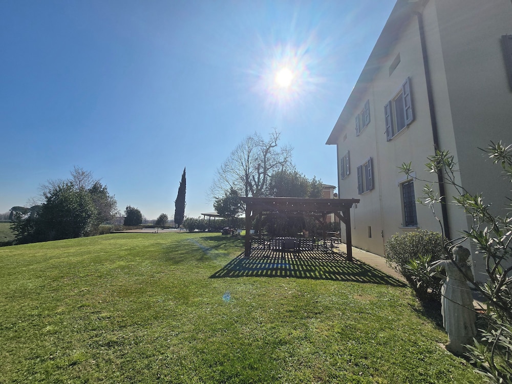 Tuscany Garden Inn