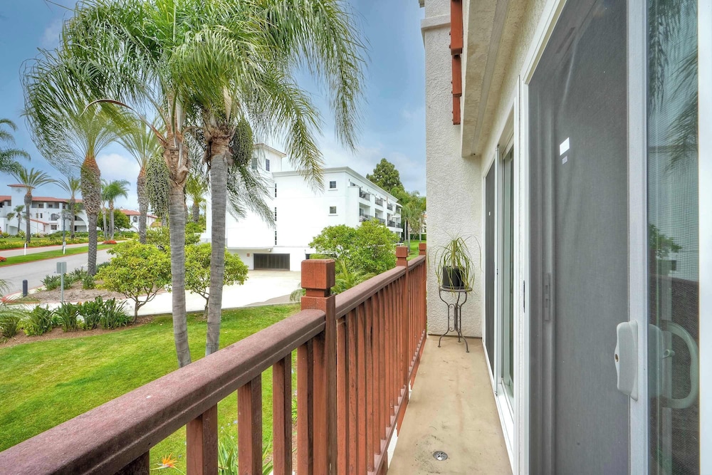 La Costa Comfort - Resort-style Living for 2