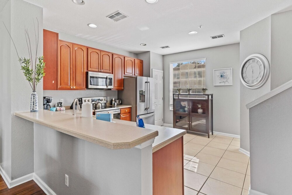 Vista Cay Swanky