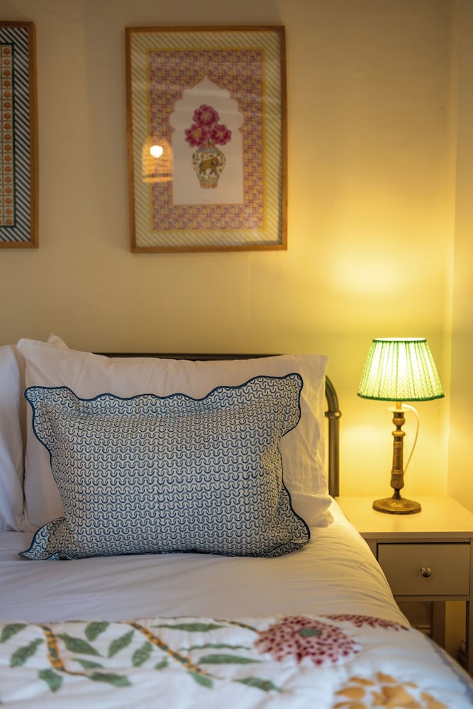 Beautiful 2BD Cottage in the Cotswolds