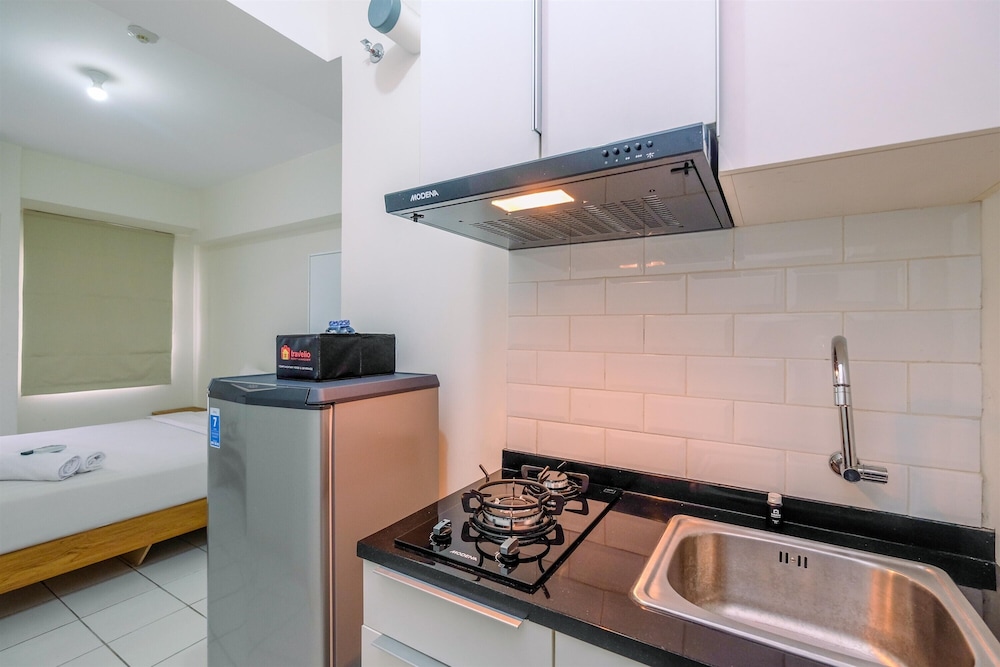 Enjoy Living at Studio Apartment Podomoro Golf View