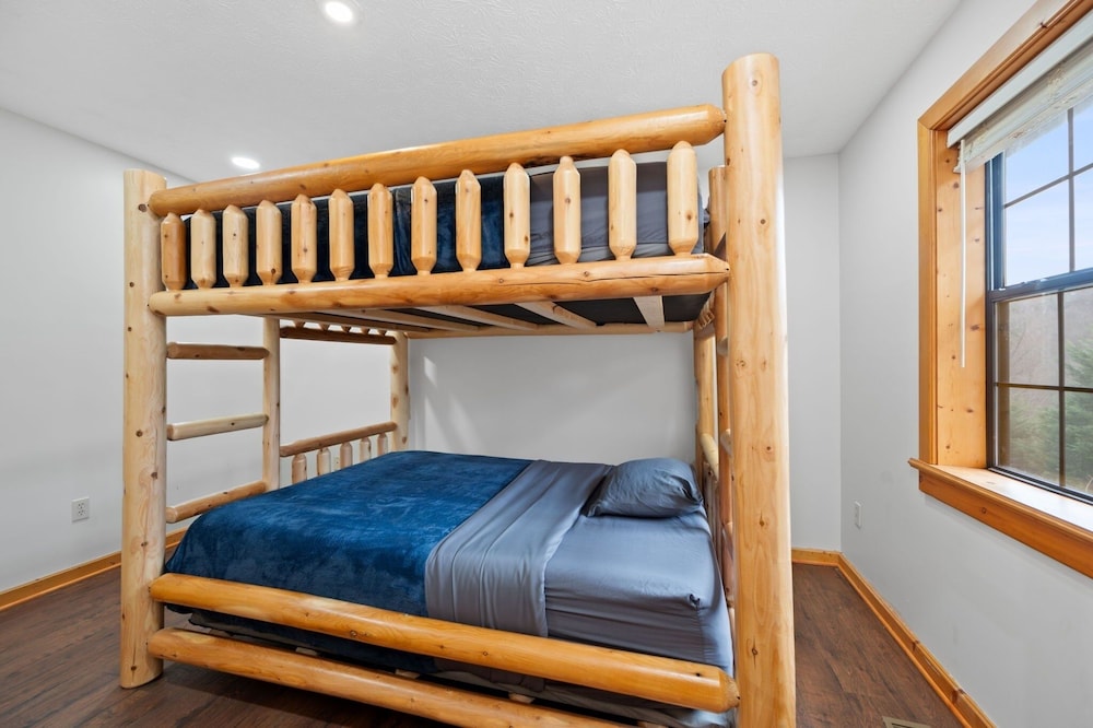 Retreat In The Smokies 3 Bedroom Home