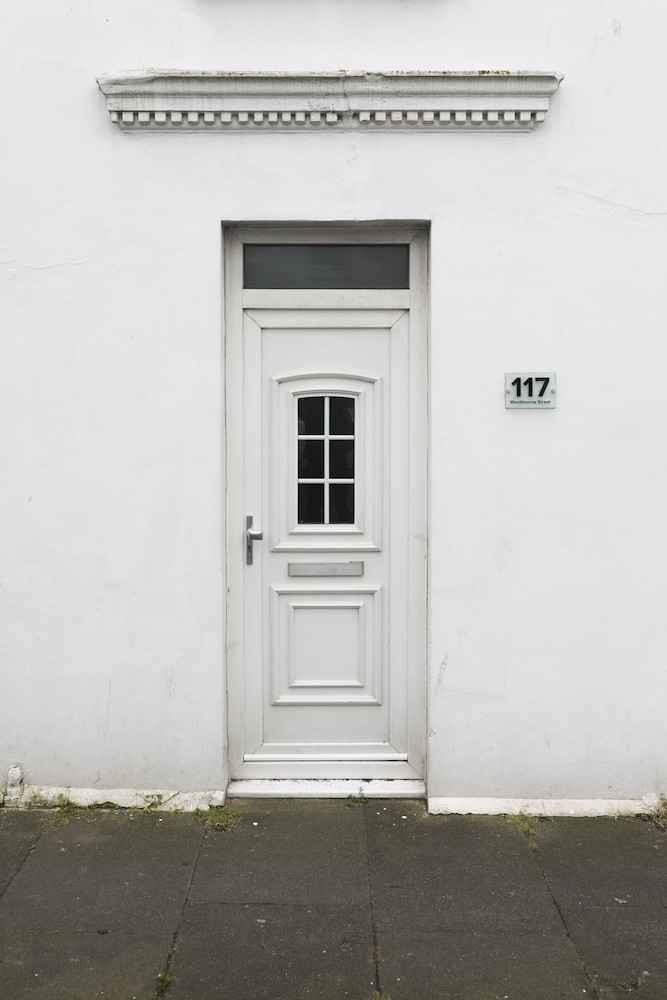 Hove and Away With Garden By My Getaways