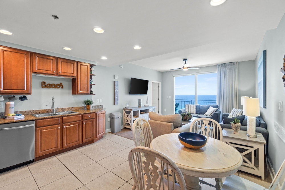 Splash Beach Resort by Panhandle Getaways