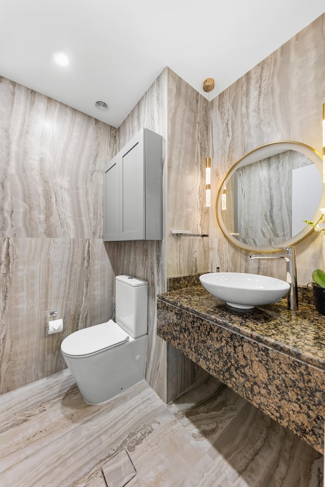 2BR Escape With Panoramic Marina Views in JBR