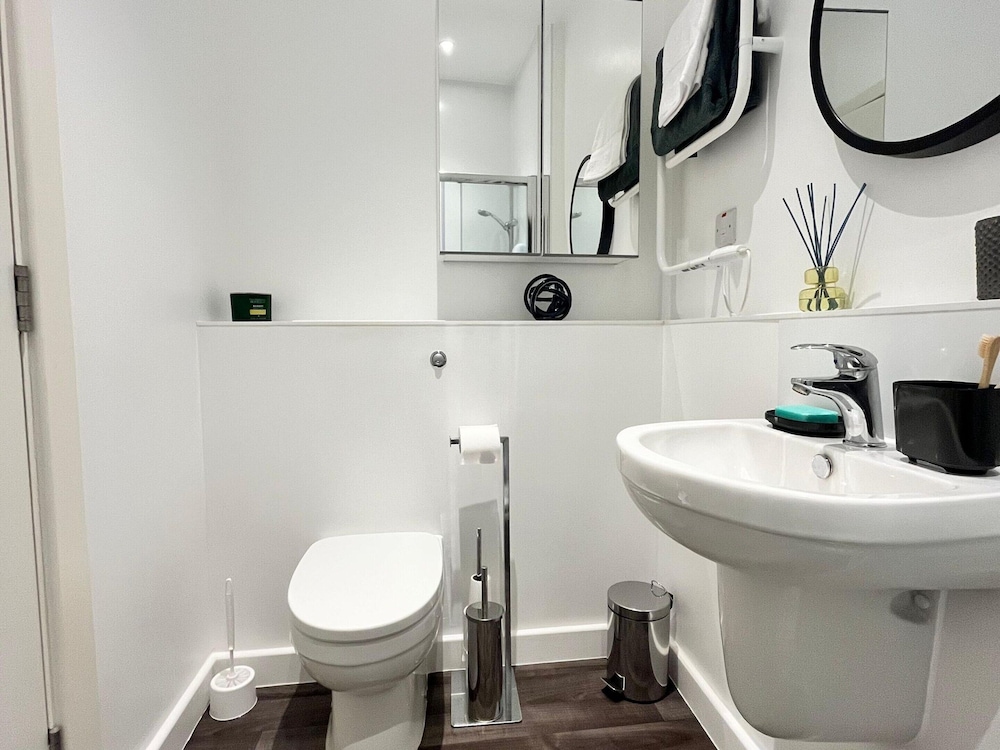 Kingston Luxe Suites Riverside Apartment Belvilla