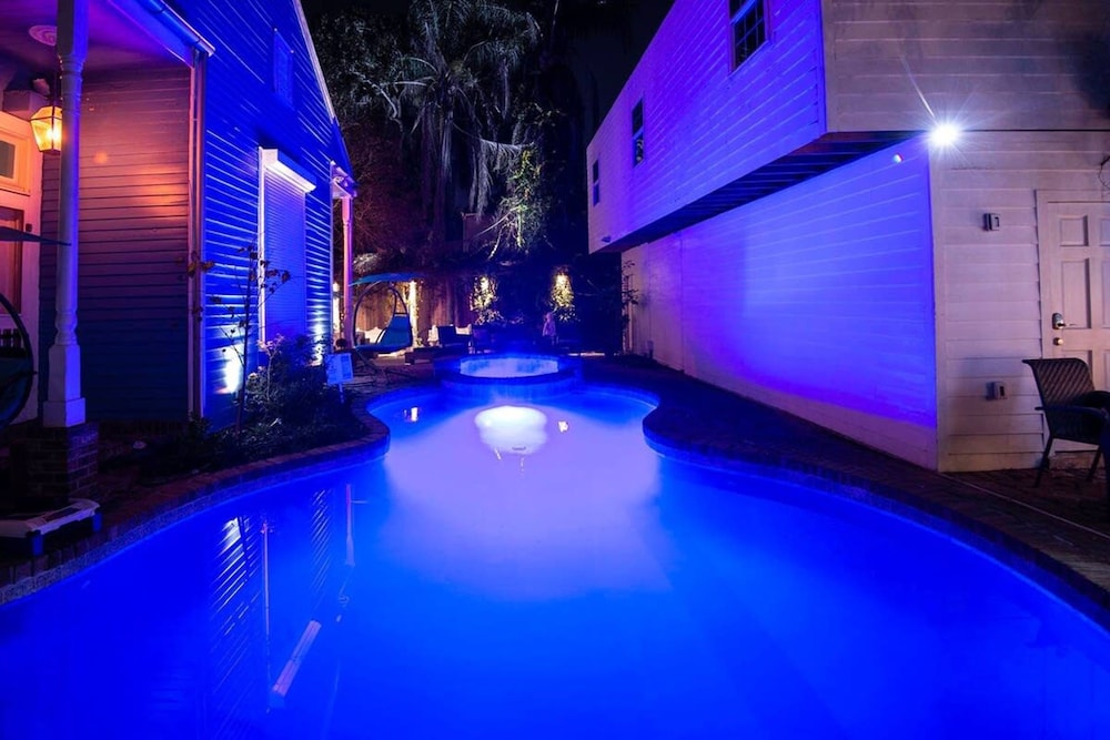8br-best Location Heated Pool Jacuzzi Spa Gym