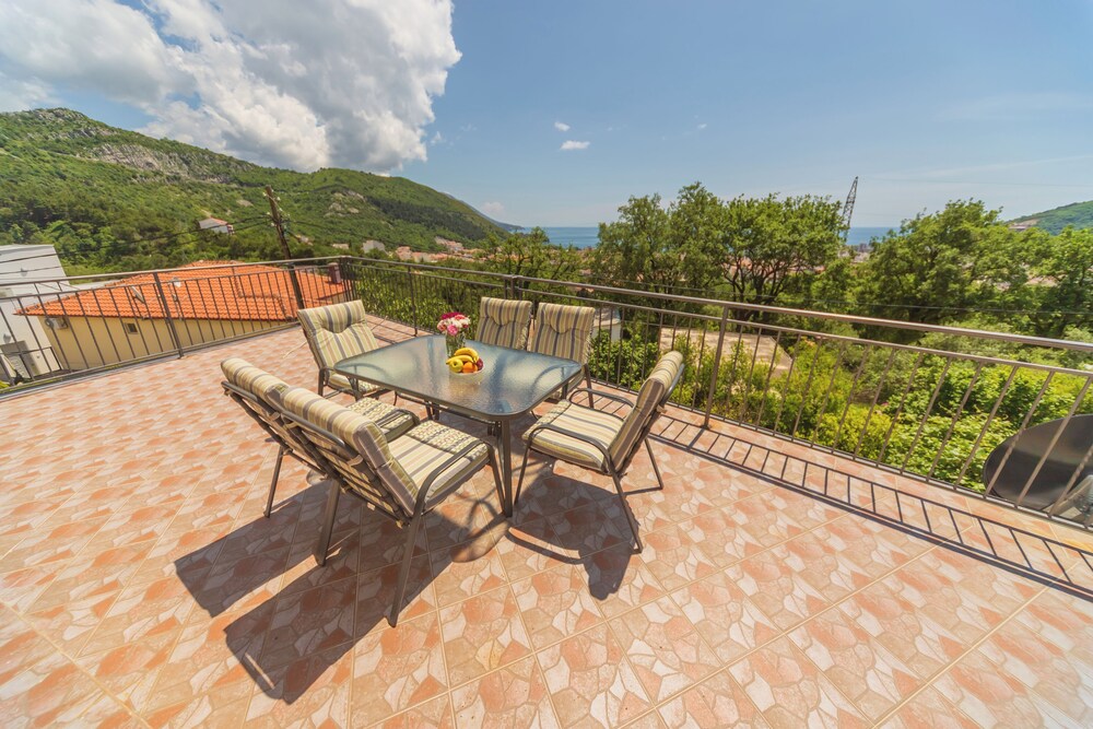Villa Sunny Hill