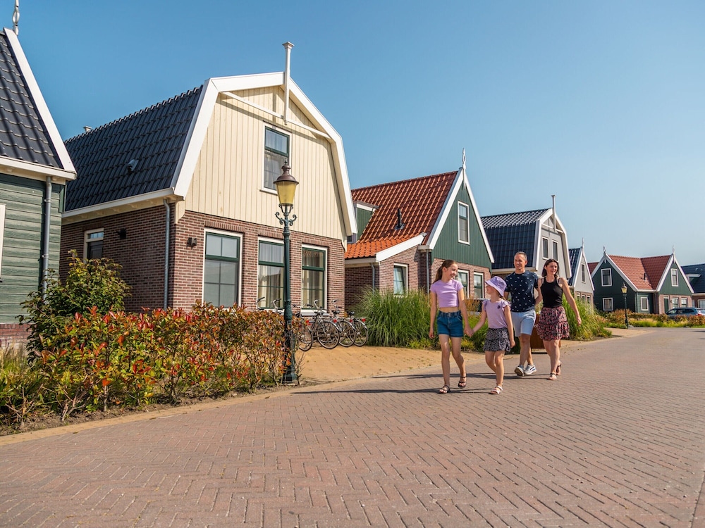 Holiday Home With Sauna, Near the Markermeer