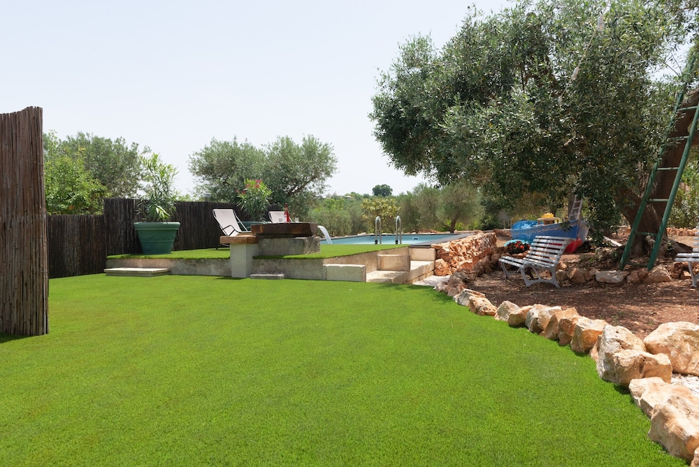 Country House in Puglia With Pool & Pizza Oven