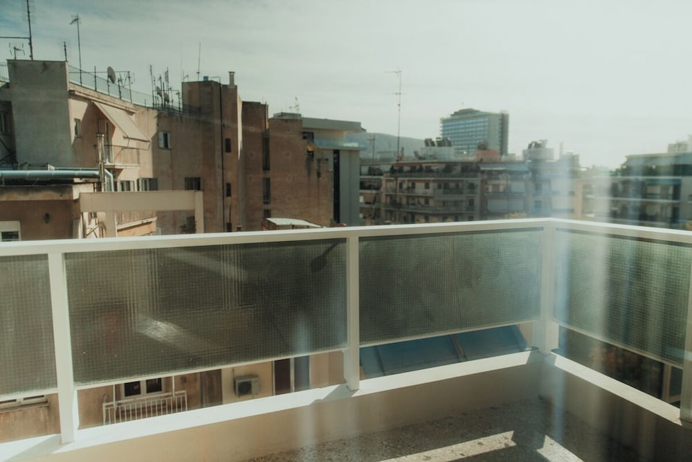 MGM Residencies - Louizis Riankour