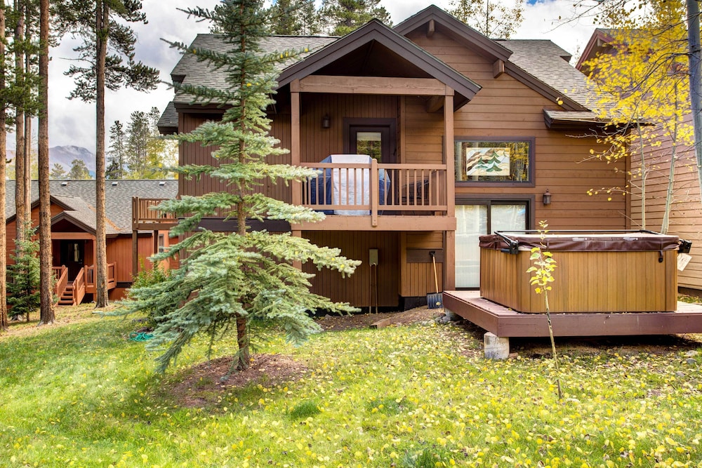 Private Hot Tub + Deck: Breckenridge Abode! view 5