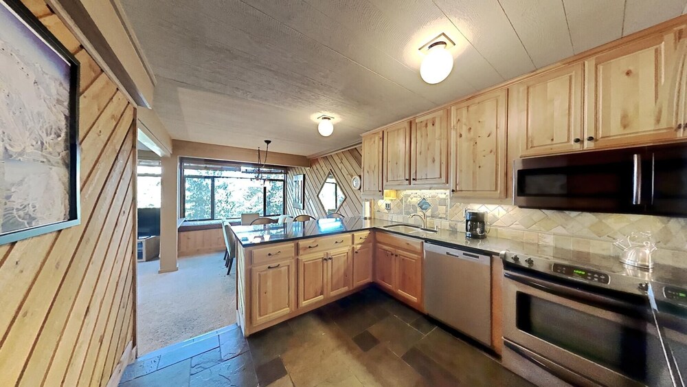 Mammoth Mountain Vacation Condos