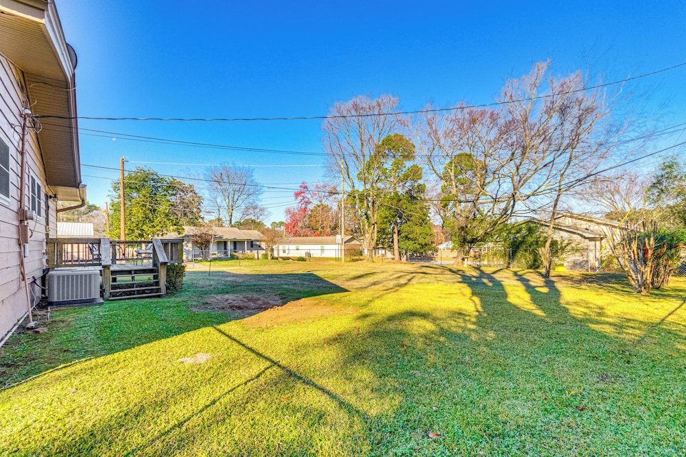 6 Mi to Dtwn: Charming Home in Little Rock