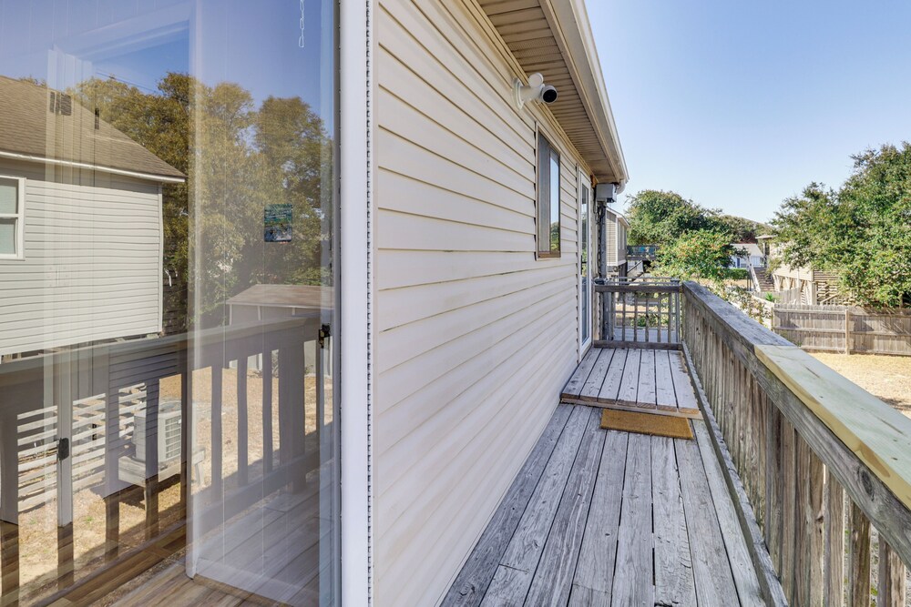 Walk to Shore: Outer Banks Beach Bungalow