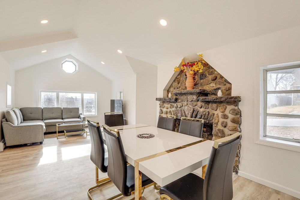 Home w/ Lake Views & Deck in New Jersey Highlands!