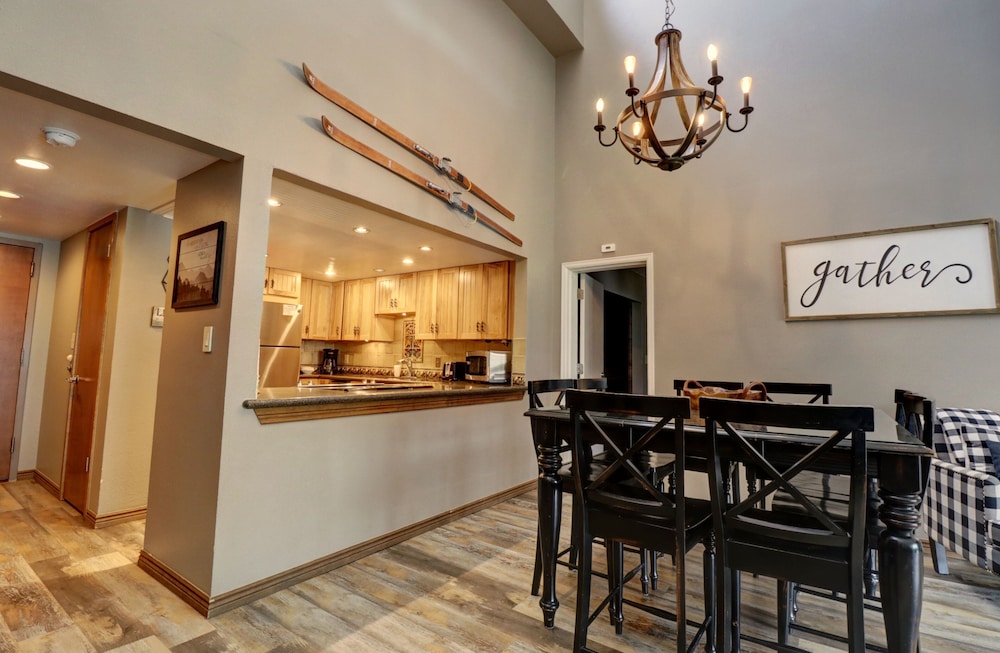SkyRun Copper Mountain Resort Vacation Lodging