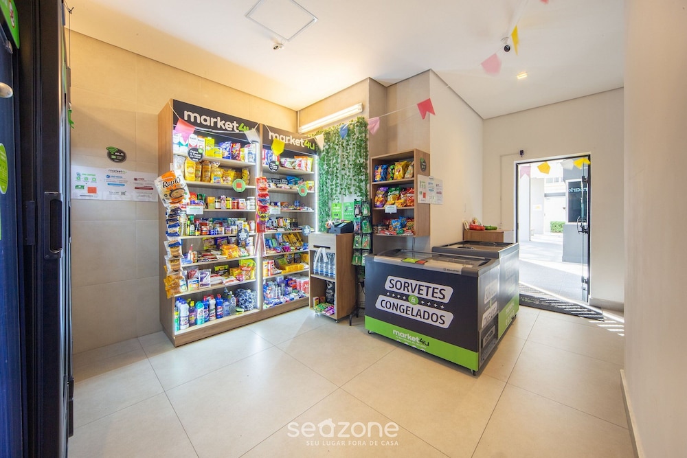 Beautiful Studio 290m From the Metro Hox1010