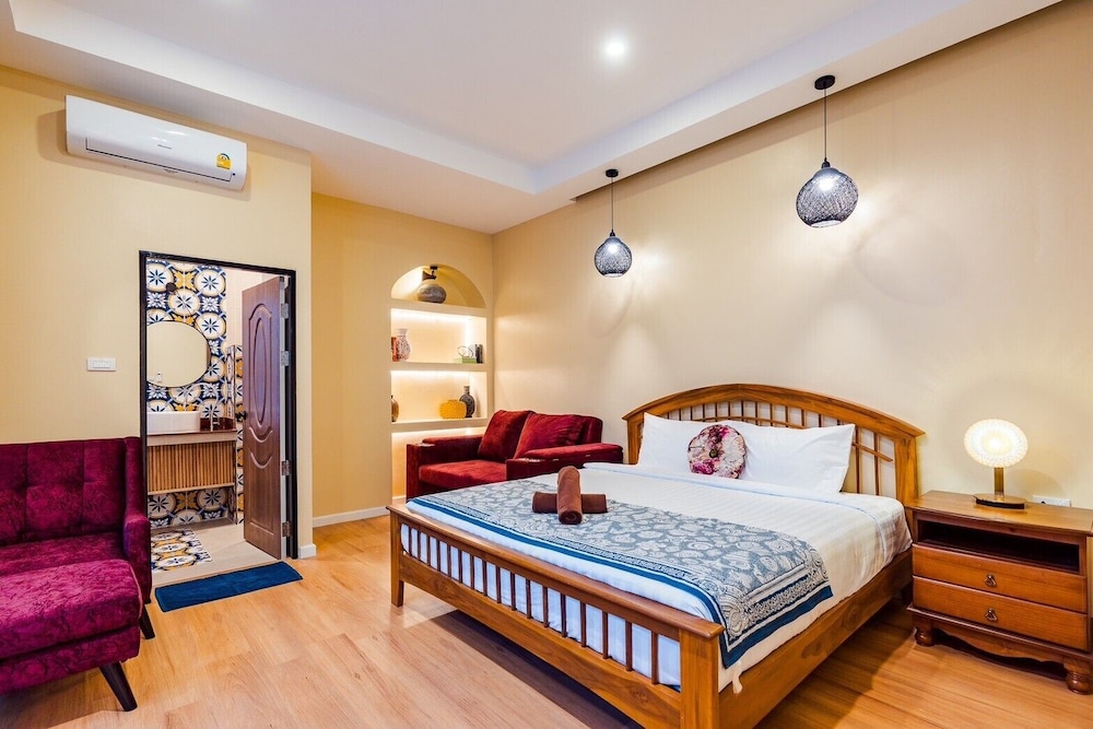 Full moon Bay hua hin Cha-am