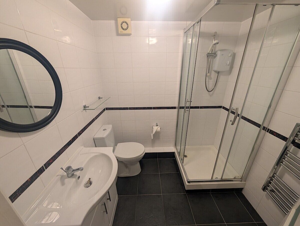 City Escape 1 Bedroom Flat in Swansea Centre