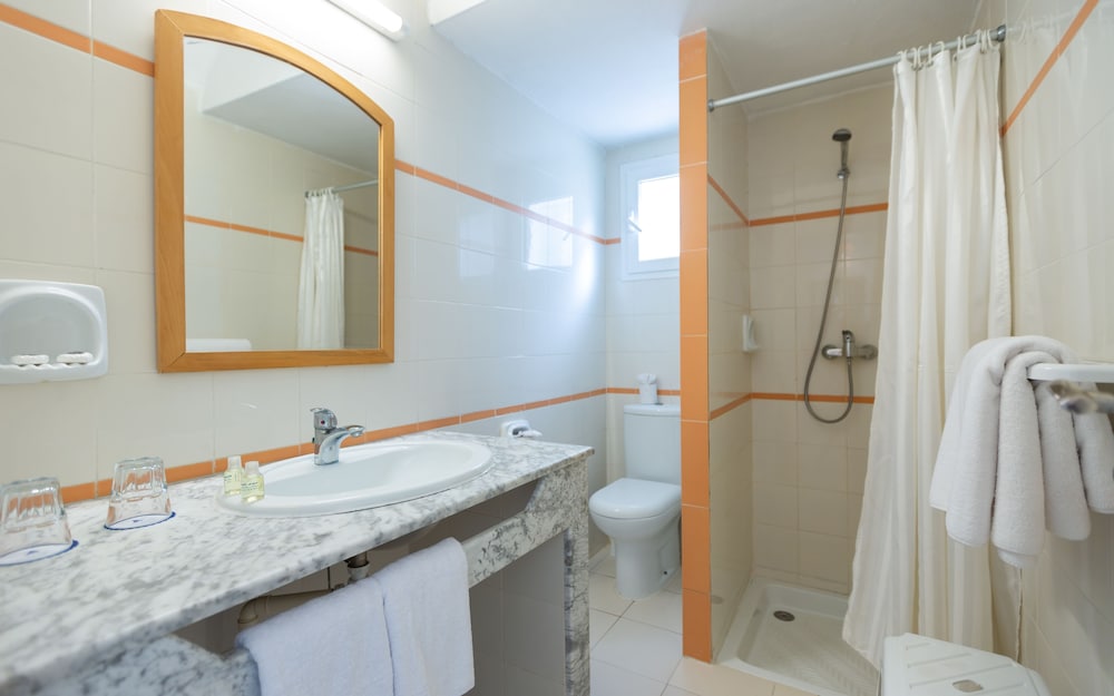 Hammamet Vacations - Hotel Samira Club - Caters to Couples - Property Image 38