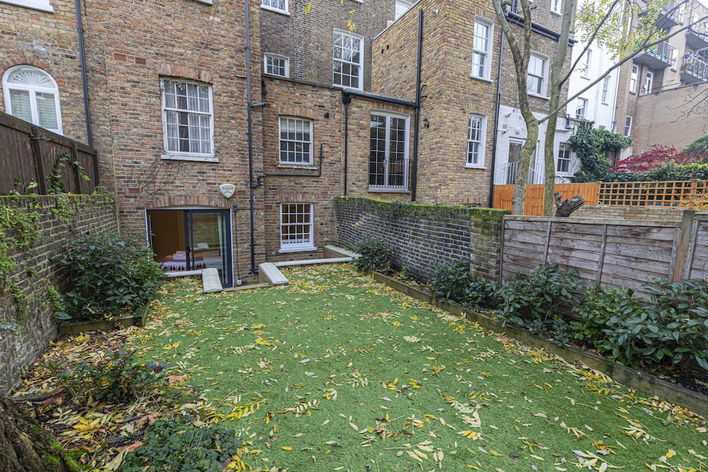 JOIVY Stylish 2 Bed Flat In Notting Hill