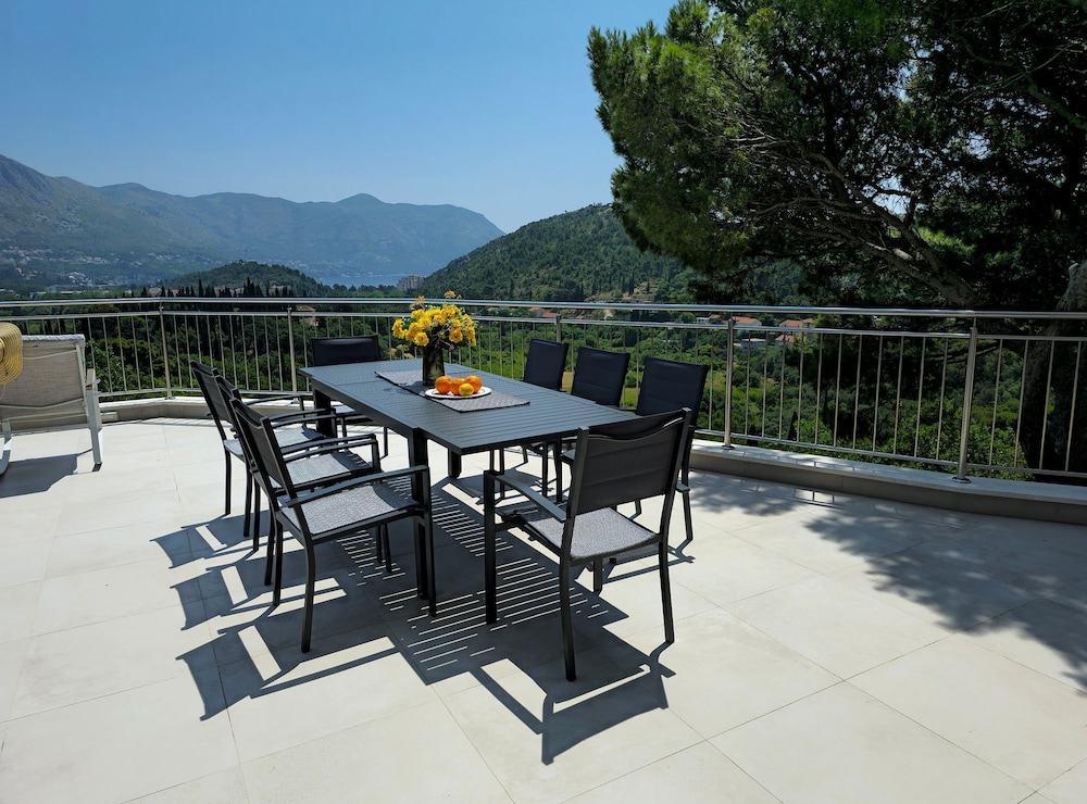 Villa Golden Grain