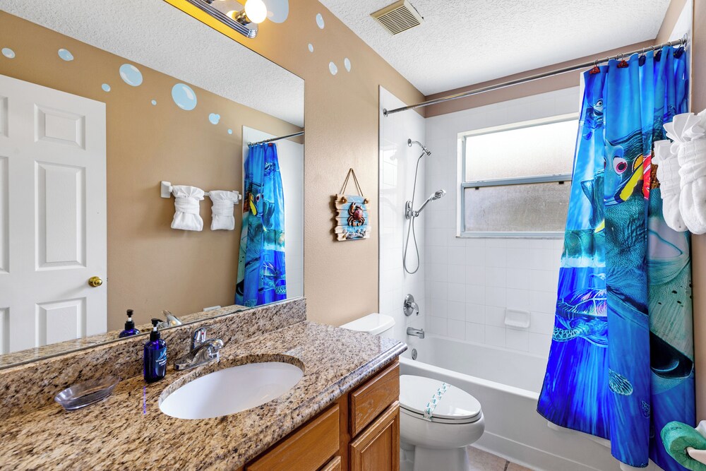 Relax & Unwind – Stunning Home W/ Private Pool!