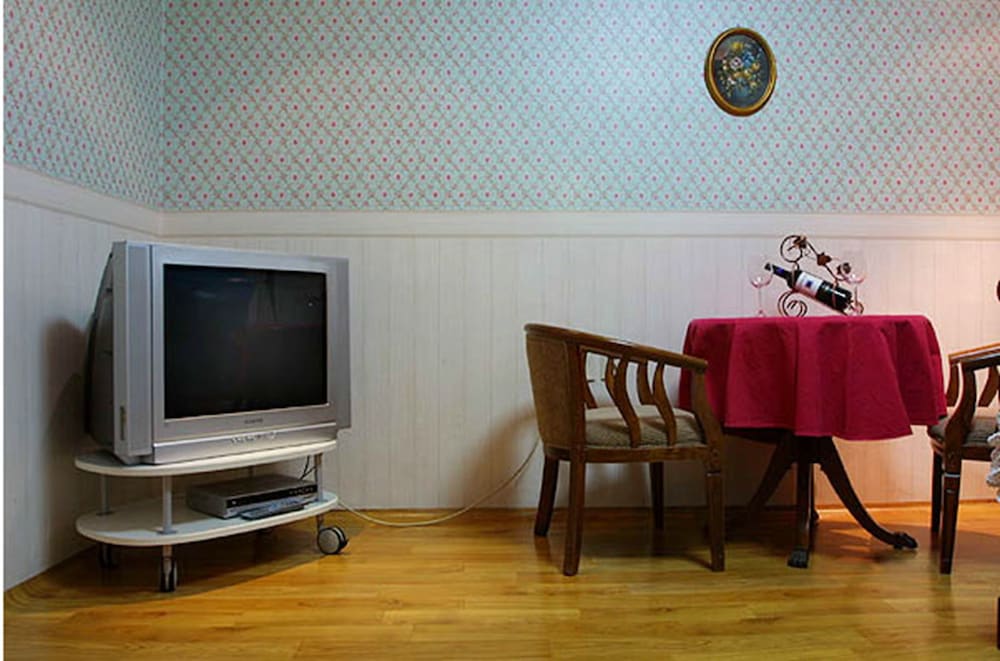 Mari Sea Ever Pension