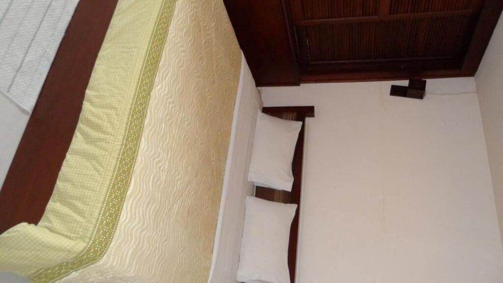 Bautong Lodge Guest House