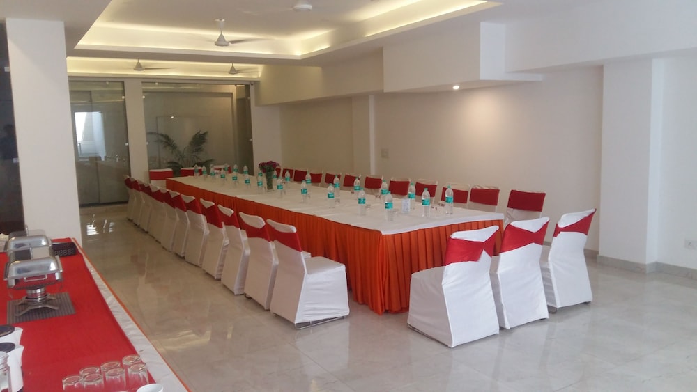 meeting & event spaces