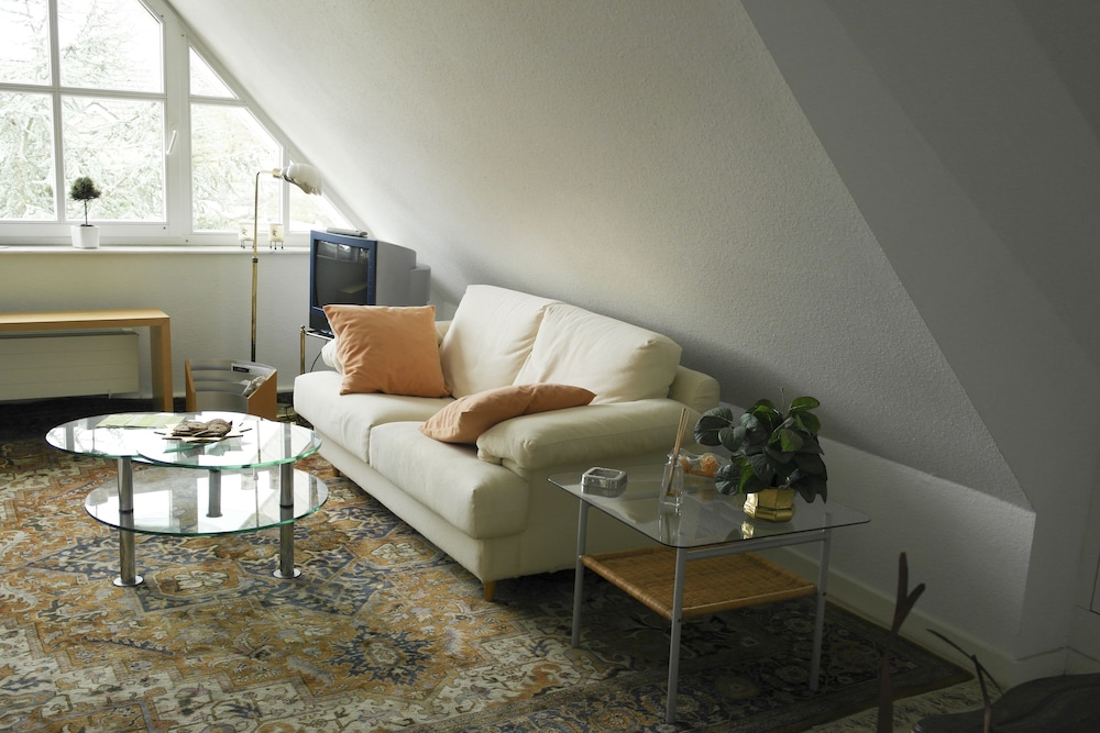 Tolstov-Hotels Apartment